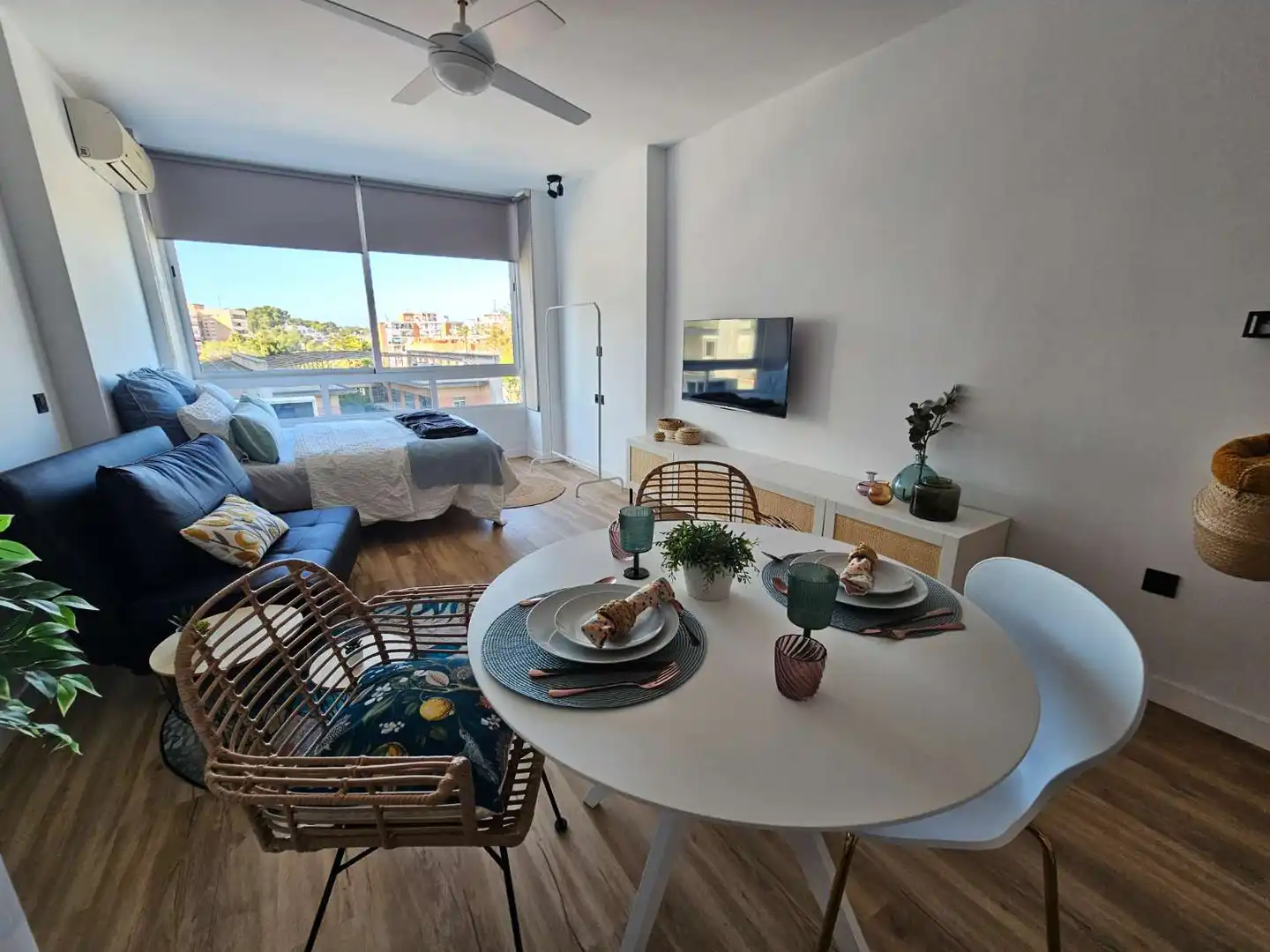 Balcony of Study for rent in Torremolinos  with Air Conditioner, Heating and Terrace
