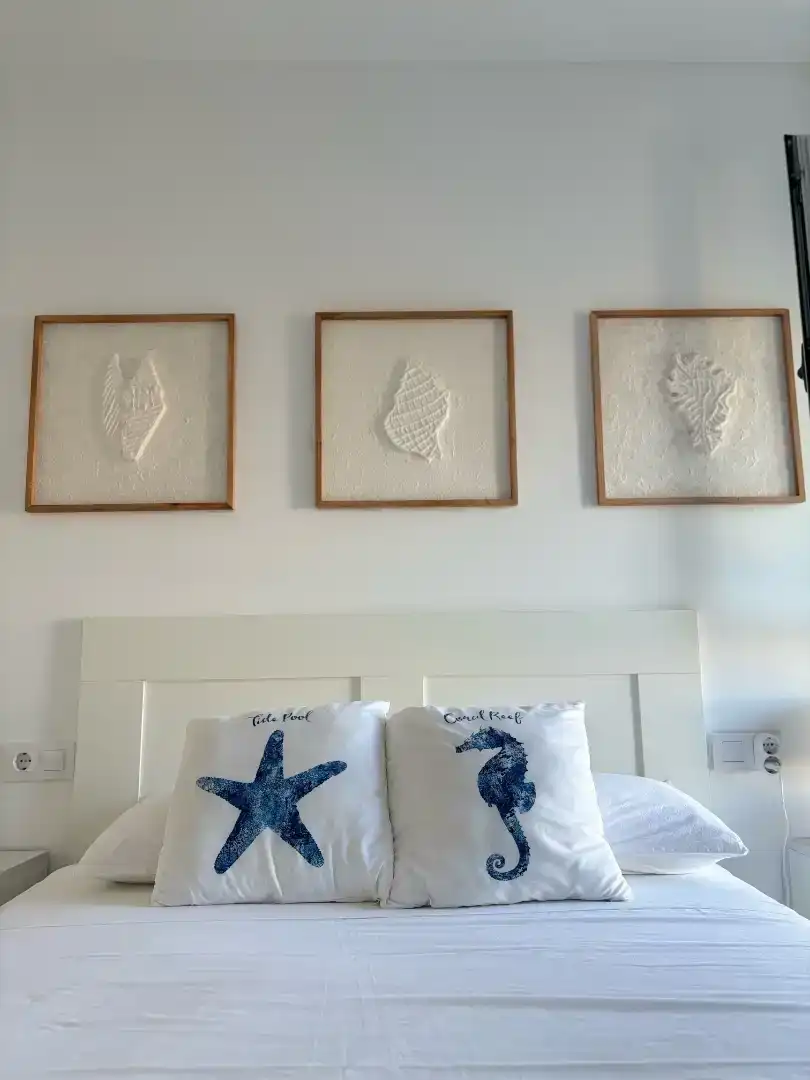 Dormitori de Apartament de lloguer en Moncofa amb Piscina i Balcó