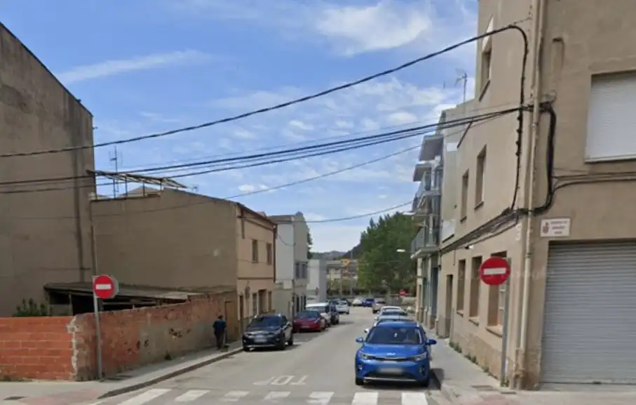 Parking with lift for sale in Doctor Josep Trueta