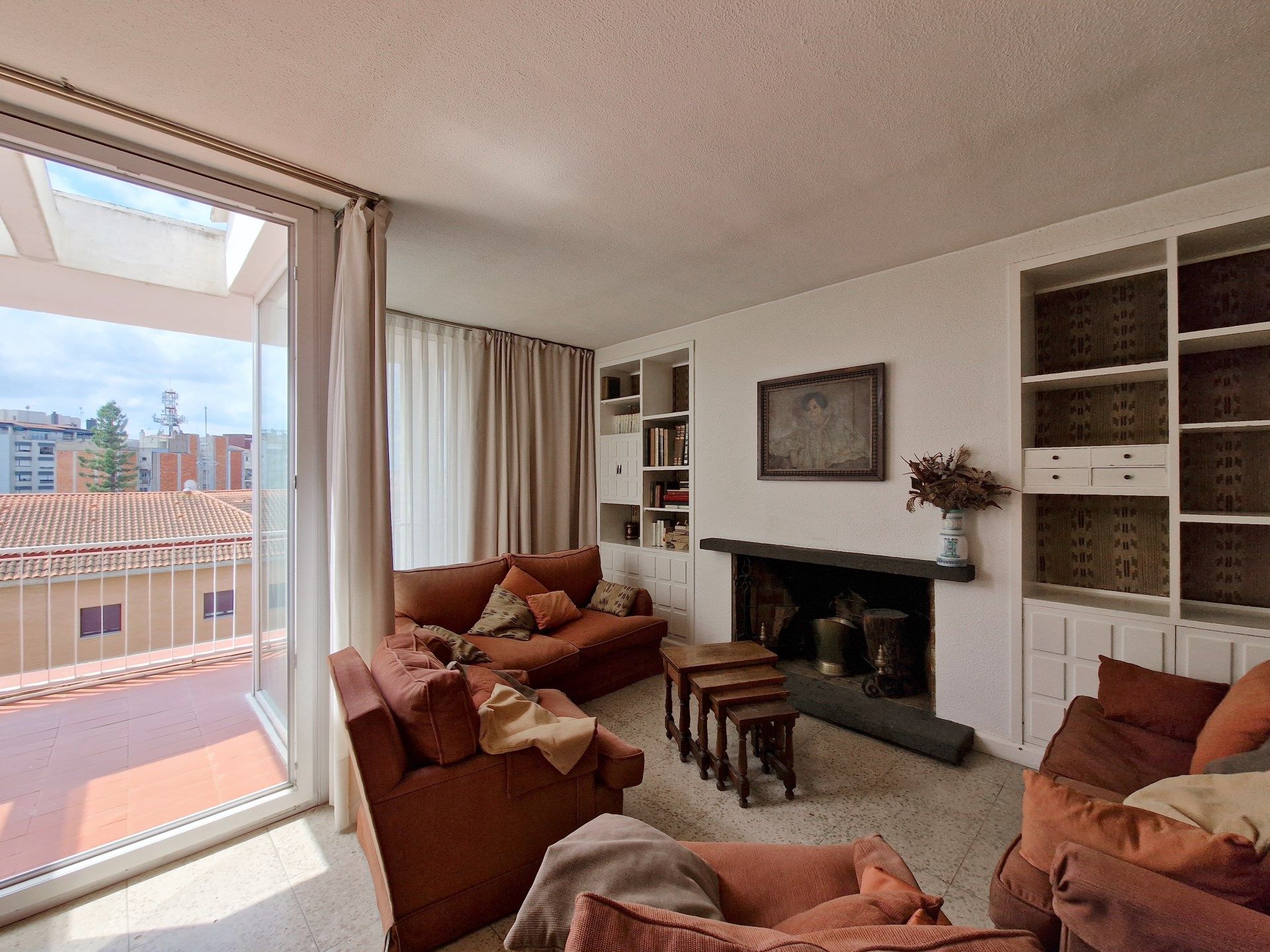 Living room of Attic for sale in Girona Capital  with Air Conditioner, Heating and Terrace