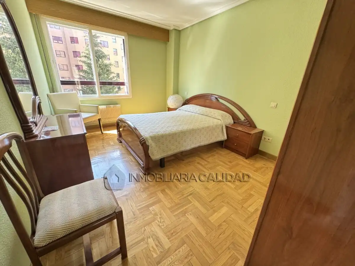 Habitación de Piso de alquiler en Burgos con Calefacción y Amueblado