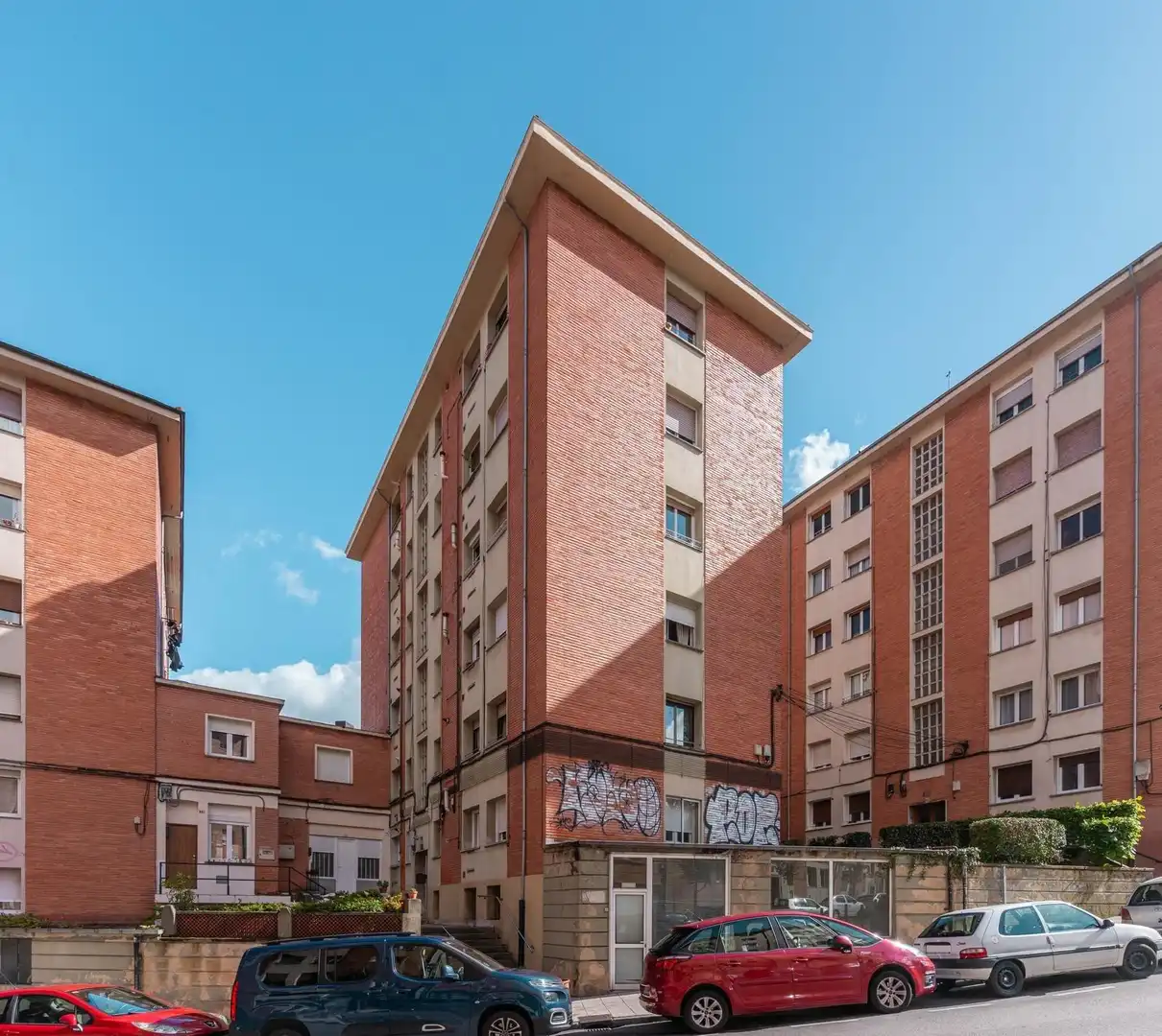 Vista exterior de Apartament en venda en Oviedo  amb Calefacció i Moblat