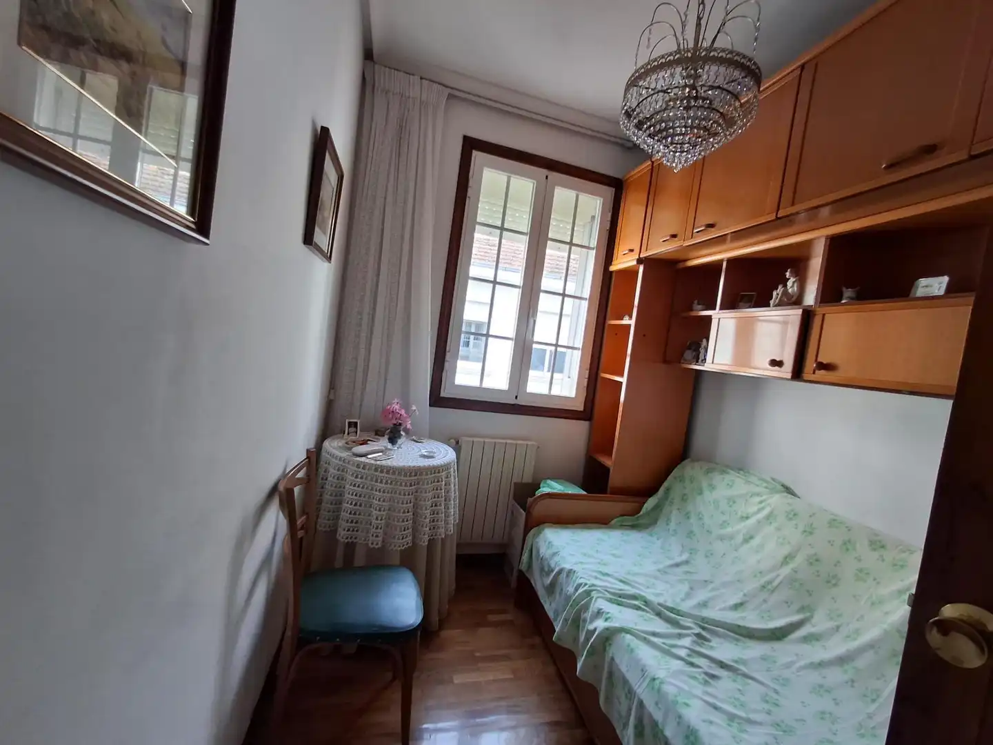 Dormitori de Casa o xalet en venda en Ourense Capital  amb Moblat