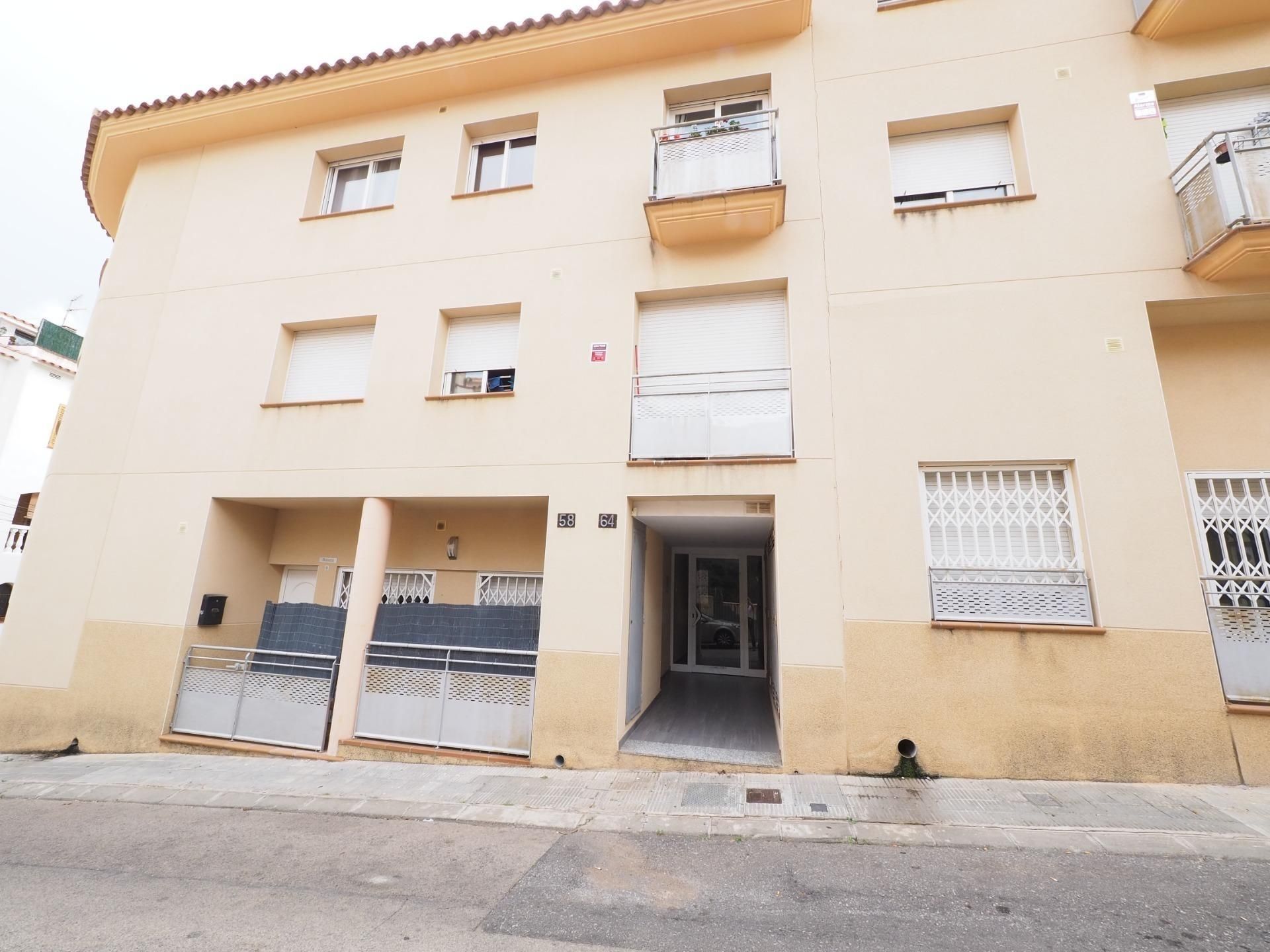 Vista exterior de Piso en venta en Roda de Berà con Balcón