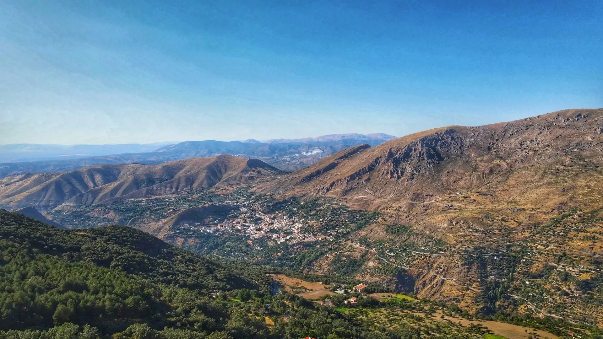 Vista exterior de Casa o chalet en venta en Güéjar Sierra con Calefacción, Jardín privado y Terraza