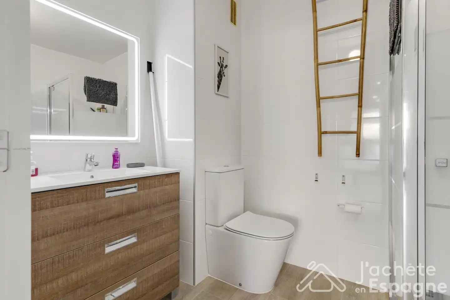 Baño de Estudio en venta en Sueca con Aire acondicionado, Terraza y Amueblado