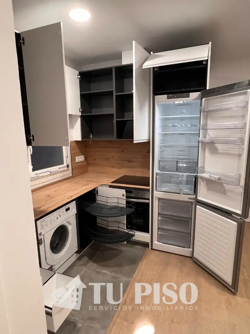 Cuina de Pis en venda en Madrid amb Aire condicionat i Calefacció