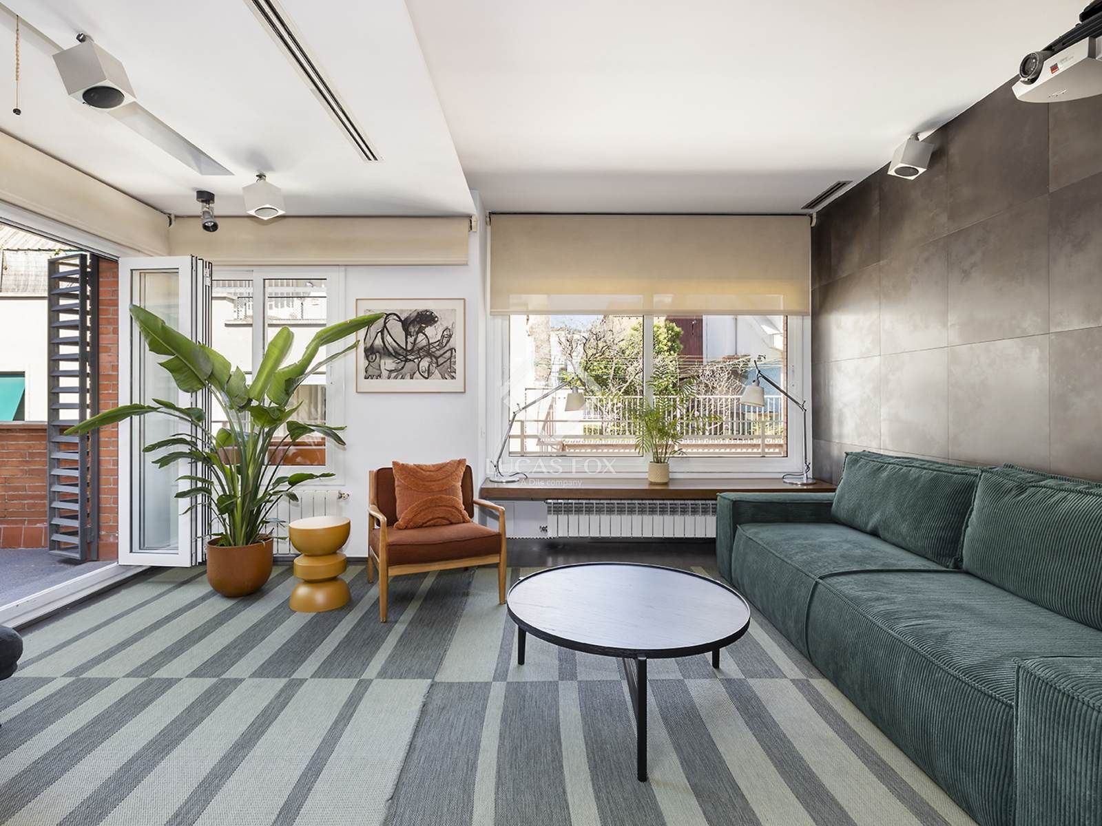 Living room of Flat to rent in  Barcelona Capital  with Air Conditioner, Heating and Parquet flooring