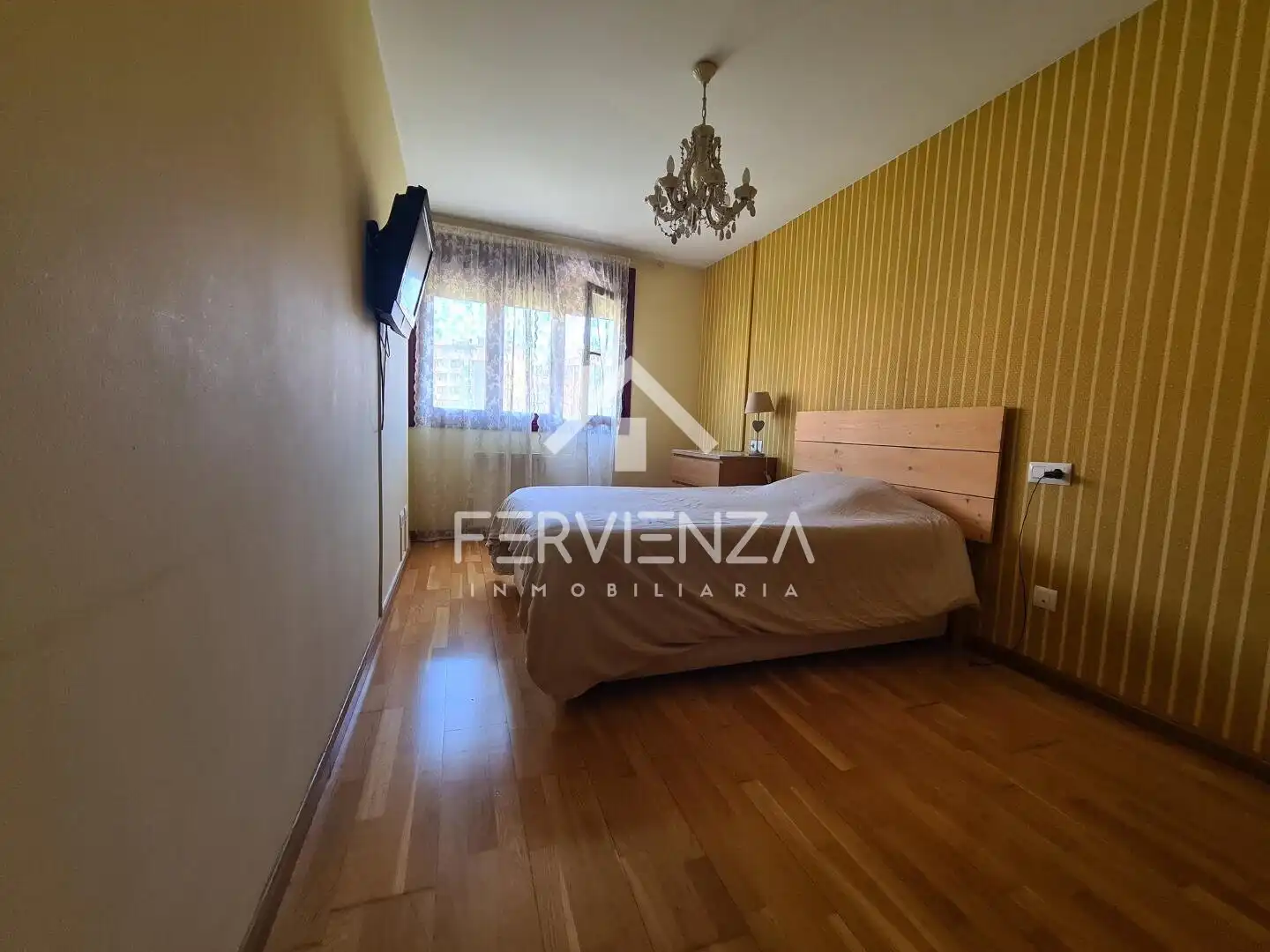 Dormitori de Pis en venda en Oviedo 