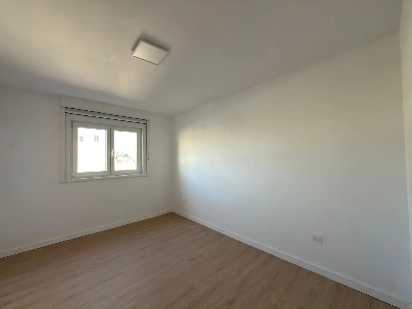 Dormitori de Apartament en venda en A Coruña Capital  amb Traster
