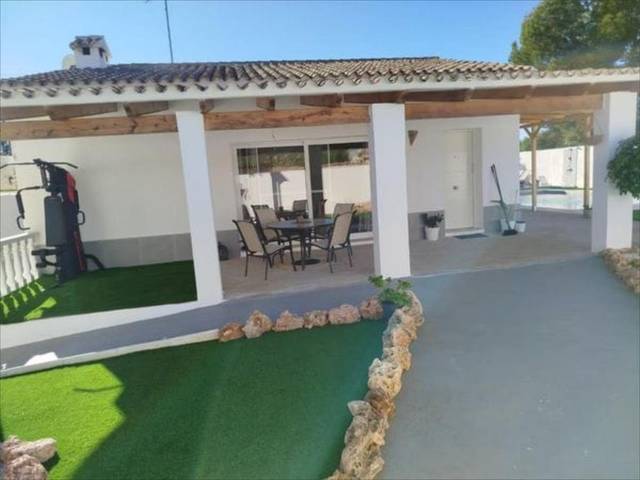 Casa-chalet en Venta en Riba-roja de Túria