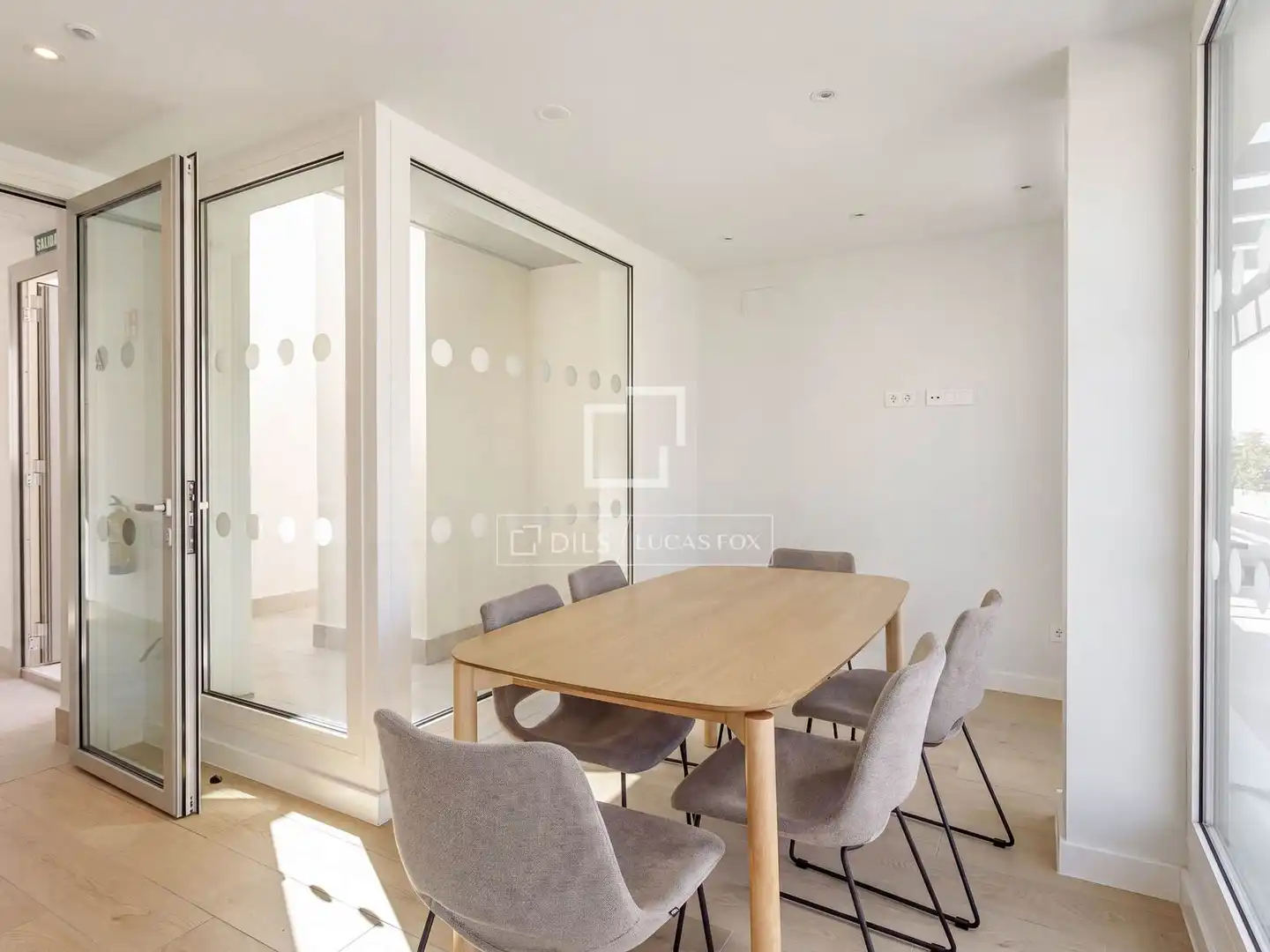 Dining room of Flat for rent in Madrid  with Air Conditioner, Heating and Parquet flooring
