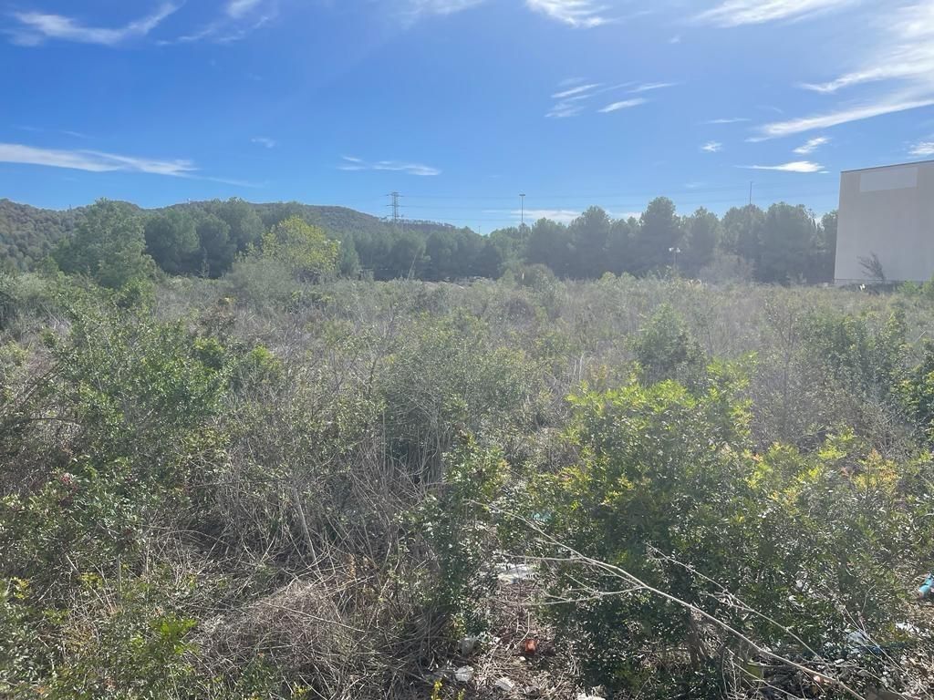 Terreny industrial en venda en Calafell