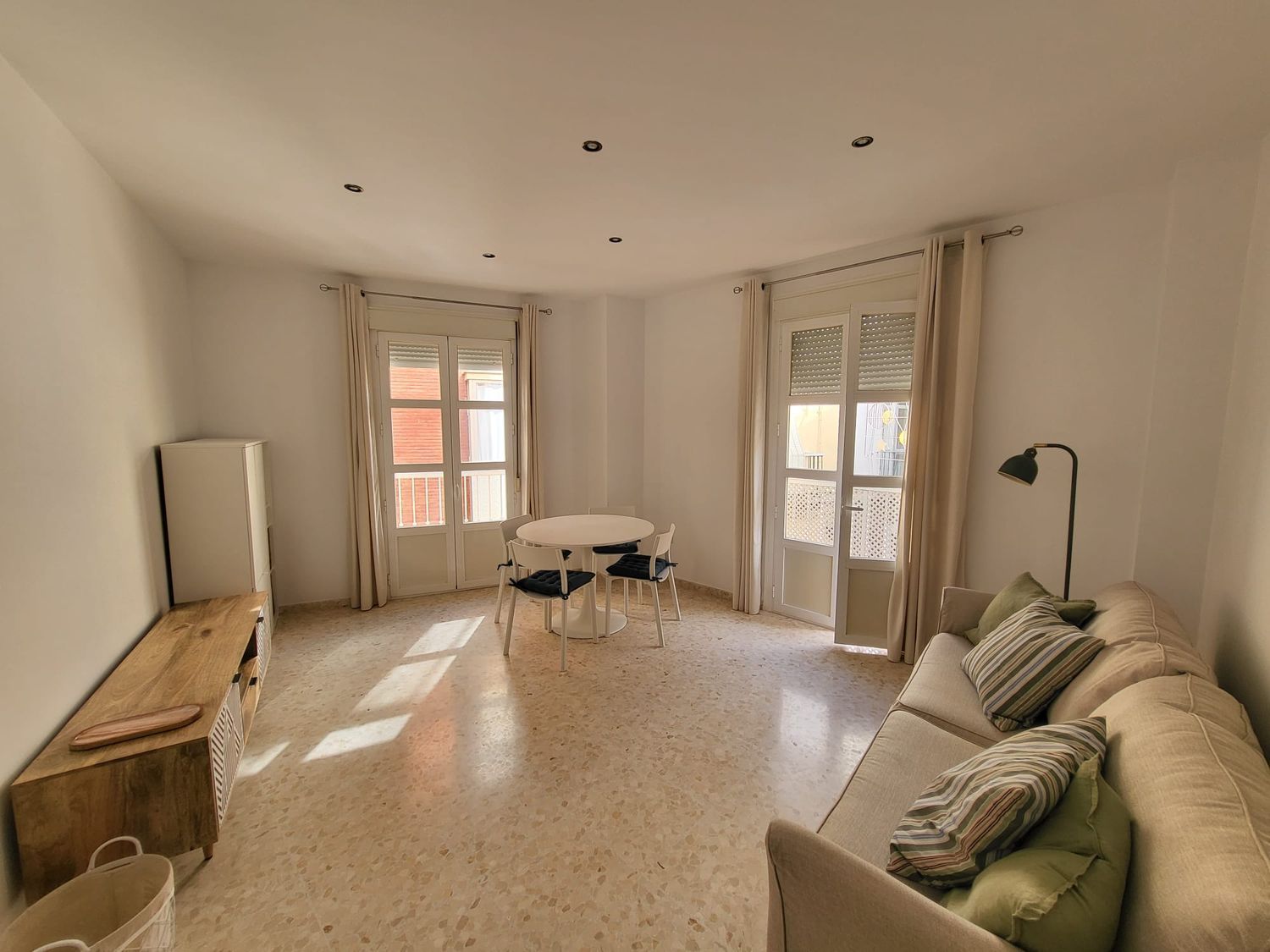 Living room of Flat to rent in  Cádiz Capital