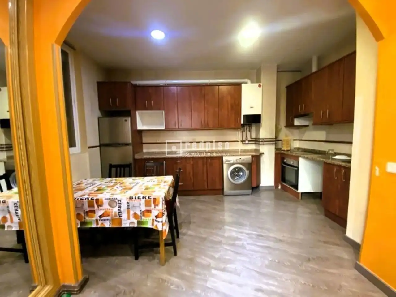 Küche von Wohnung zum Verkauf in Madrid mit Klimaanlage, Heizung und Parkett