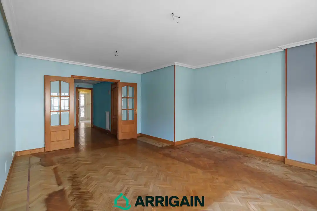 Habitación de Piso en venta en Donostia - San Sebastián  con Calefacción, Terraza y Trastero