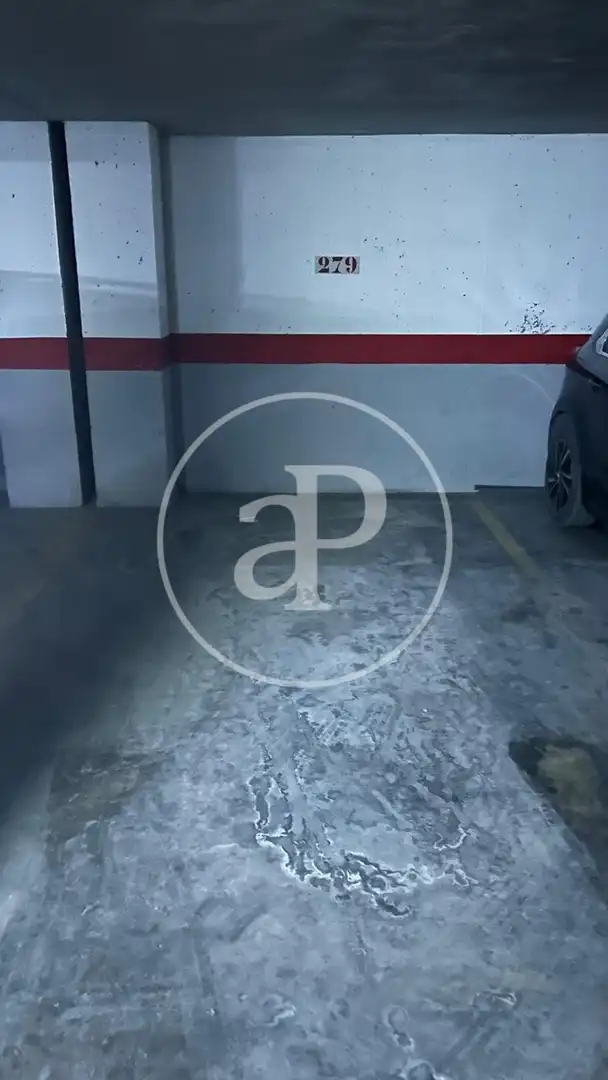 Parking de Piso de alquiler en Valencia con Aire acondicionado, Calefacción y Terraza