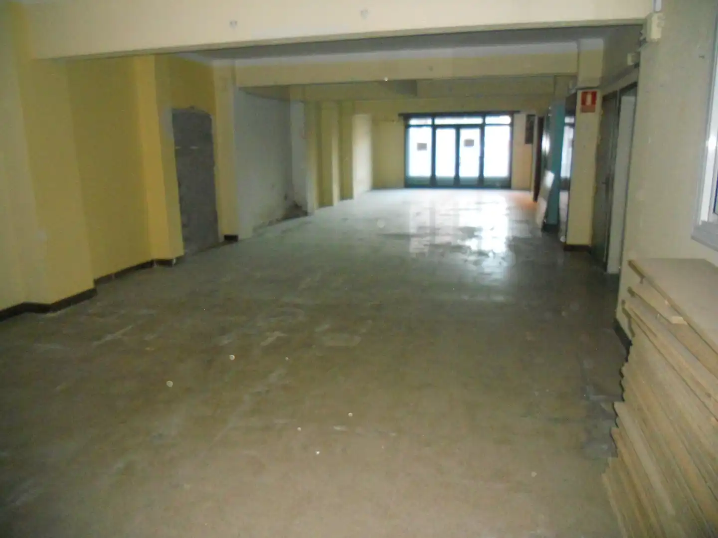 Gewerbefläche zum Verkauf in Carretera d'Esplugues 210