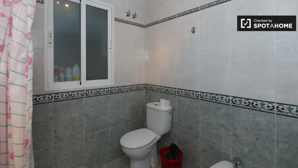 Room in Granada, Granada