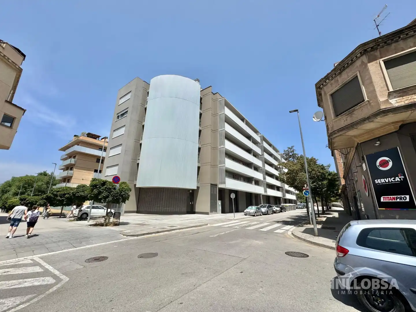 Parking of Flat for rent in Manresa  with Air Conditioner, Heating and Parquet flooring