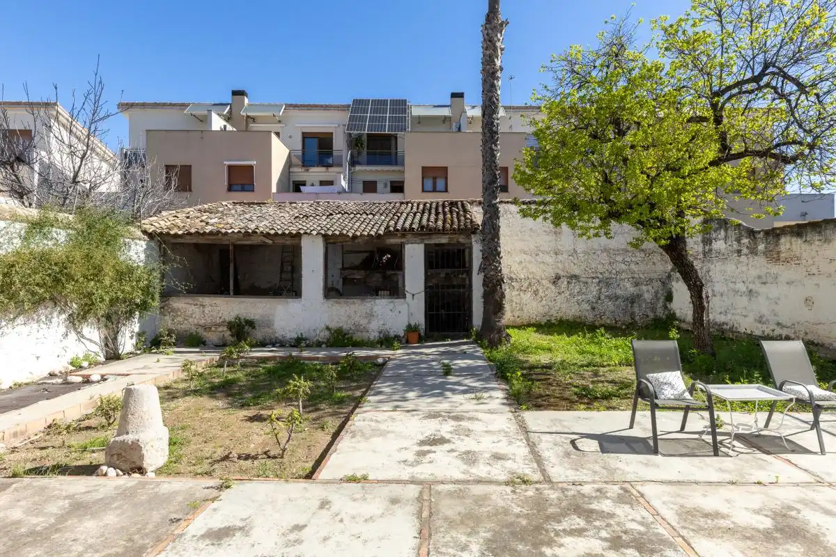 Houses for sale in Carrer ľ Alqueria de les Torres, Park Nord - Casona