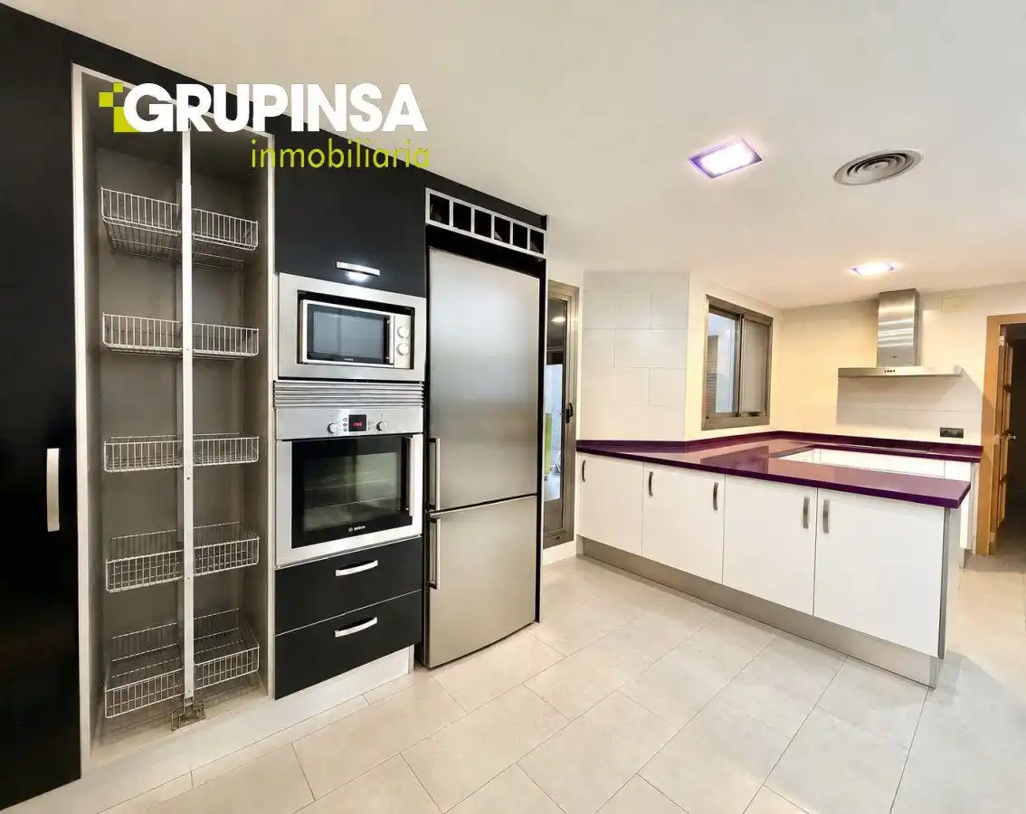 Cocina de Piso en venta en Almazora / Almassora con Aire acondicionado, Trastero y Balcón