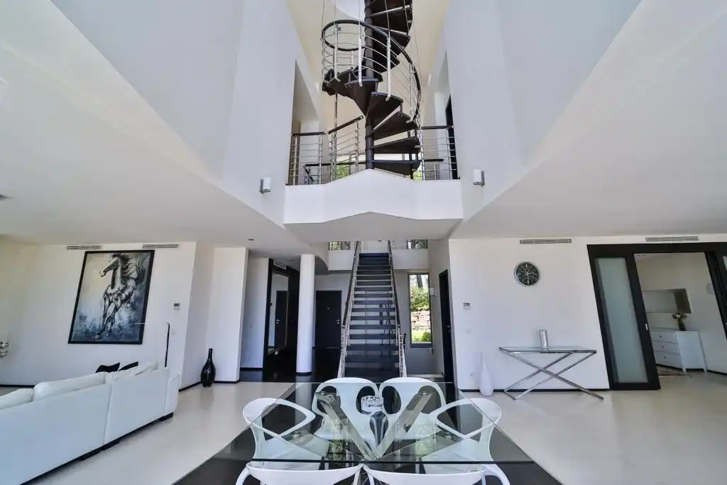 Casa o chalet de alquiler en Marbella con Aire acondicionado, Jardín privado y Terraza