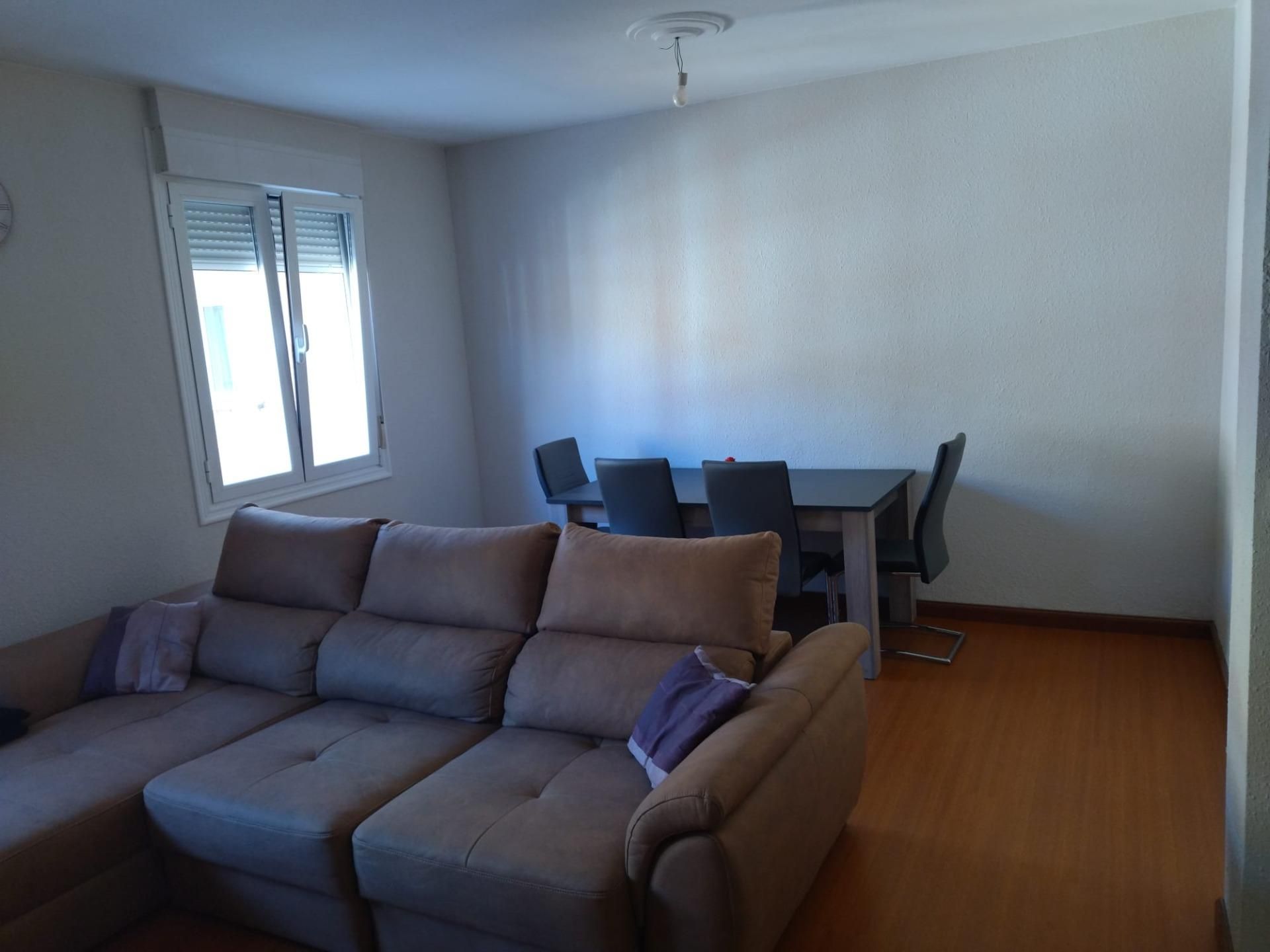 Sala de estar de Piso en venta en Vitoria - Gasteiz con Calefacción y Terraza