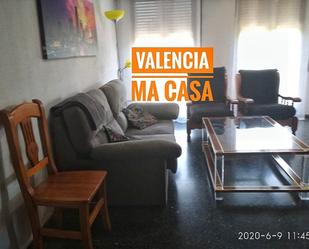 Sala d'estar de Pis de lloguer en  Valencia Capital amb Aire condicionat, Terrassa i Balcó