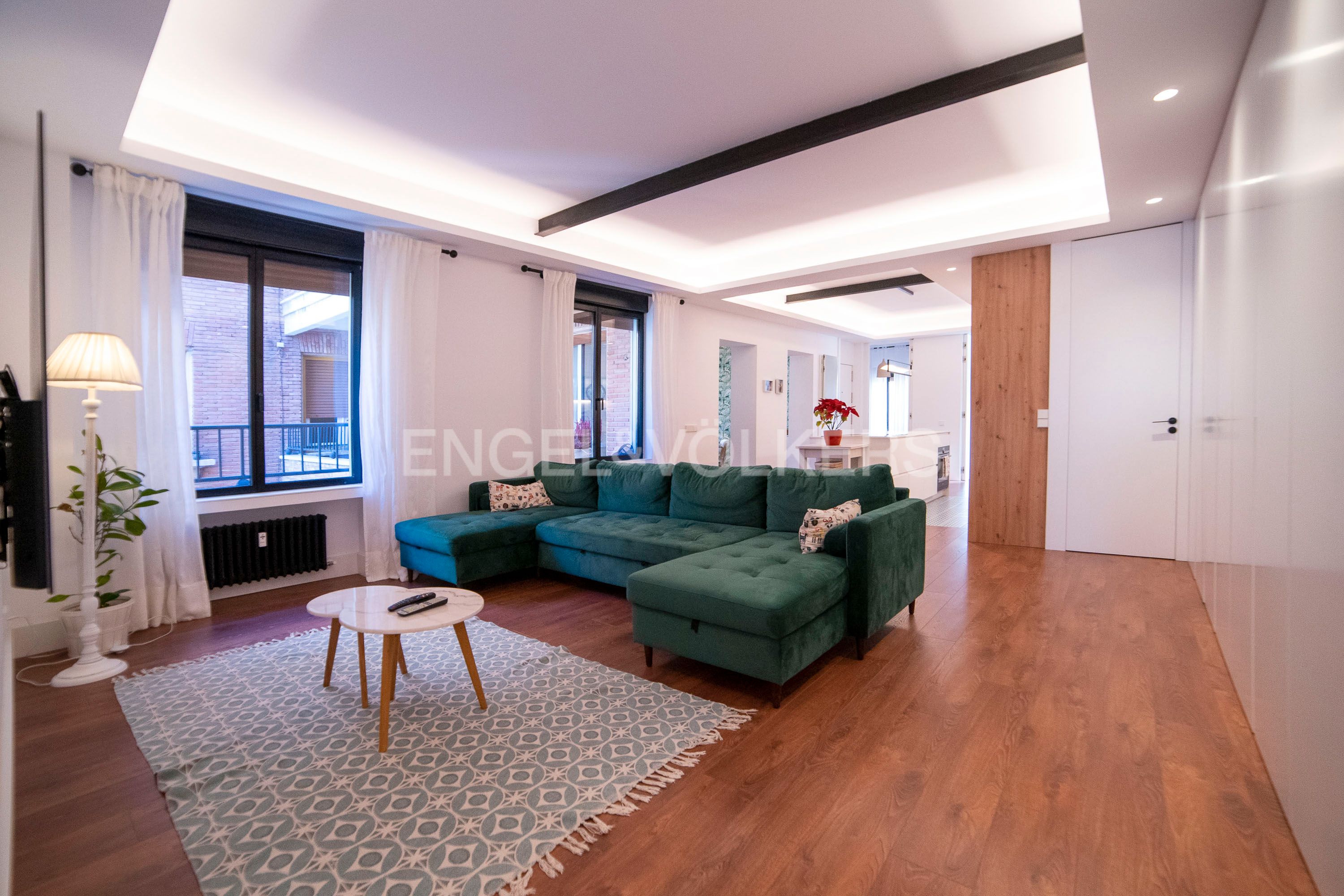 Living room of Apartment for sale in  Madrid Capital  with Air Conditioner, Heating and Terrace