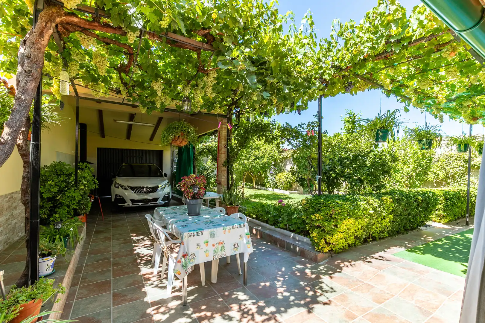 Terrassa de Casa adosada en venda en Alagón del Río amb Aire condicionat, Calefacció i Jardí privat