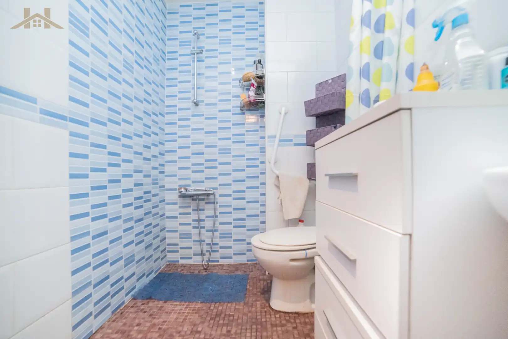 Badezimmer von Wohnung zum Verkauf in Leganés