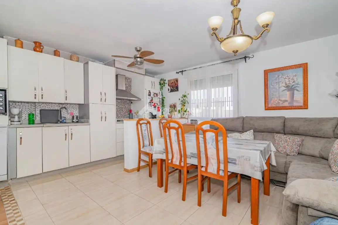 Kitchen of Flat for sale in Alhendín  with Air Conditioner and Furnished
