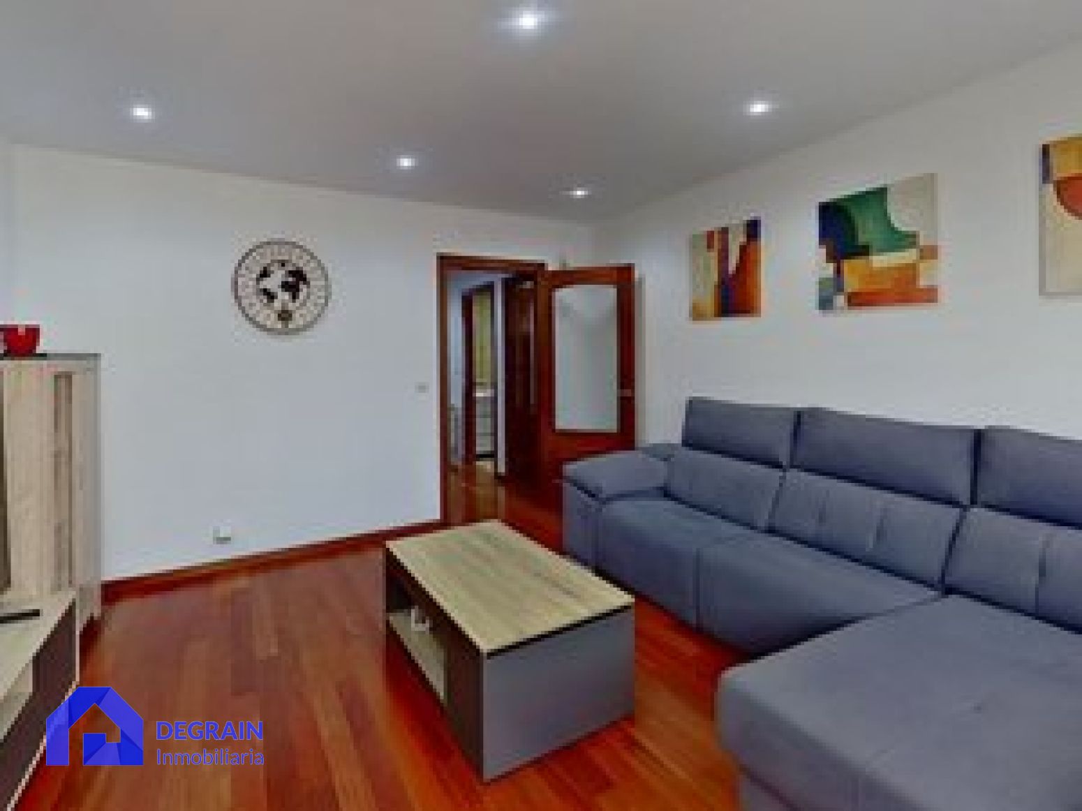 Sala d'estar de Pis en venda en Gijón  amb Jardí privat, Traster i Piscina