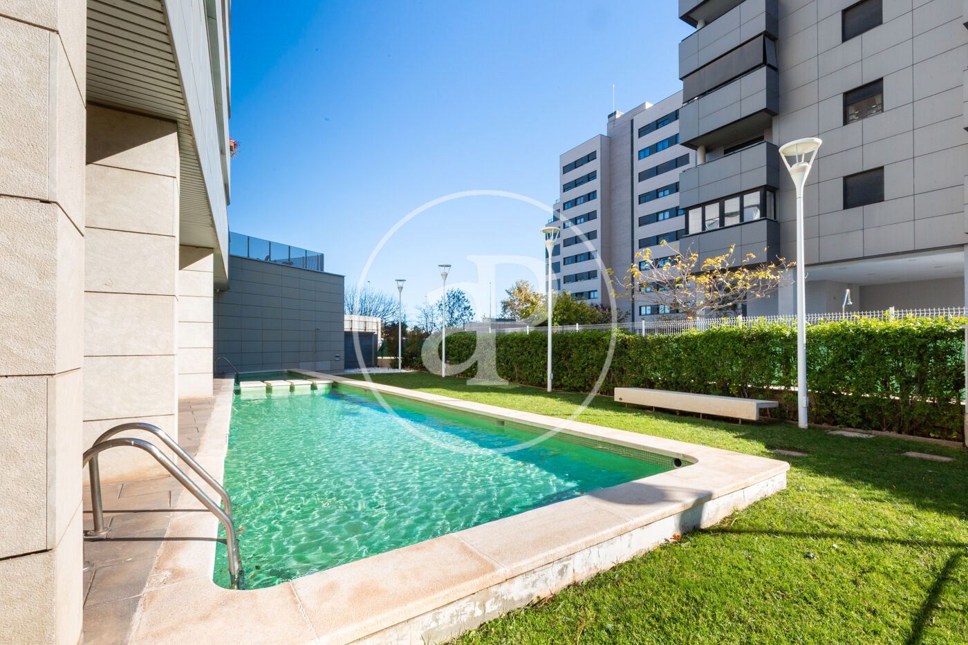 Swimming pool of Loft for sale in  Valencia Capital  with Heating, Private garden and Furnished