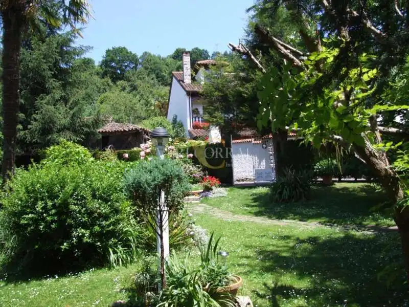 Casa o chalet en venta en Coviella, Cangas de Onís