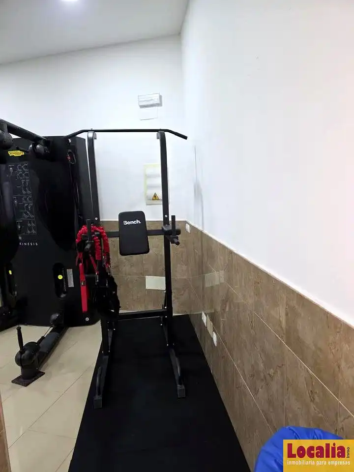 Local comercial en alquiler en Alisal - San Román, imagen 7