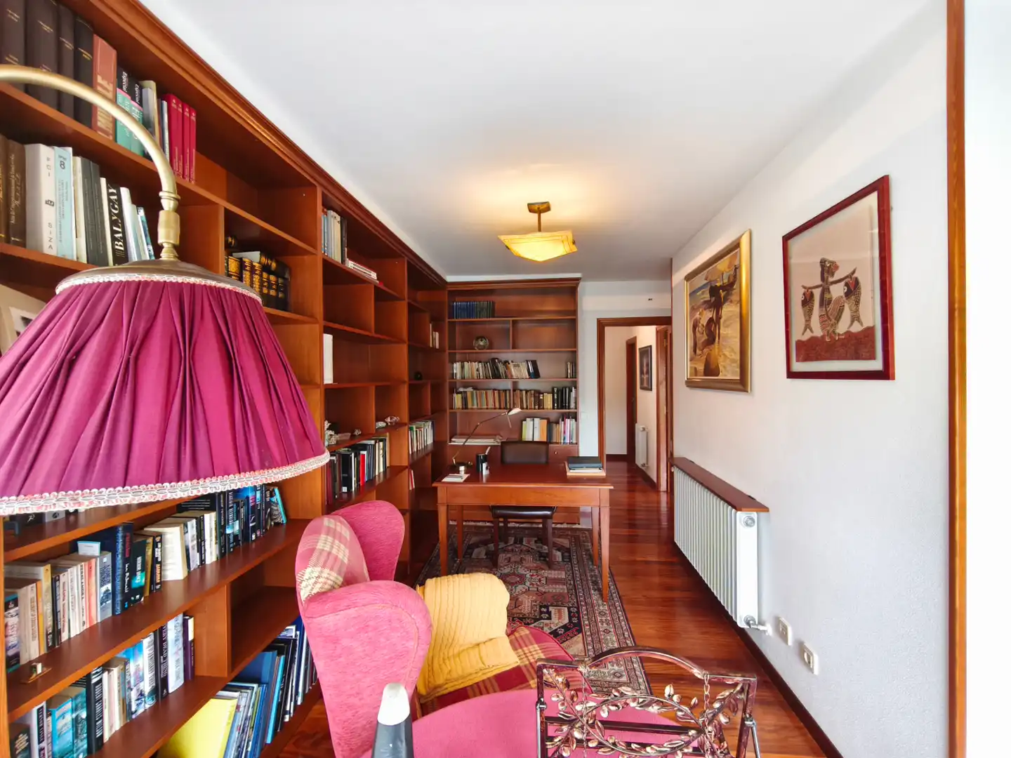 Sala d'estar de Casa adosada en venda en Brión amb Calefacció, Jardí privat i Terrassa
