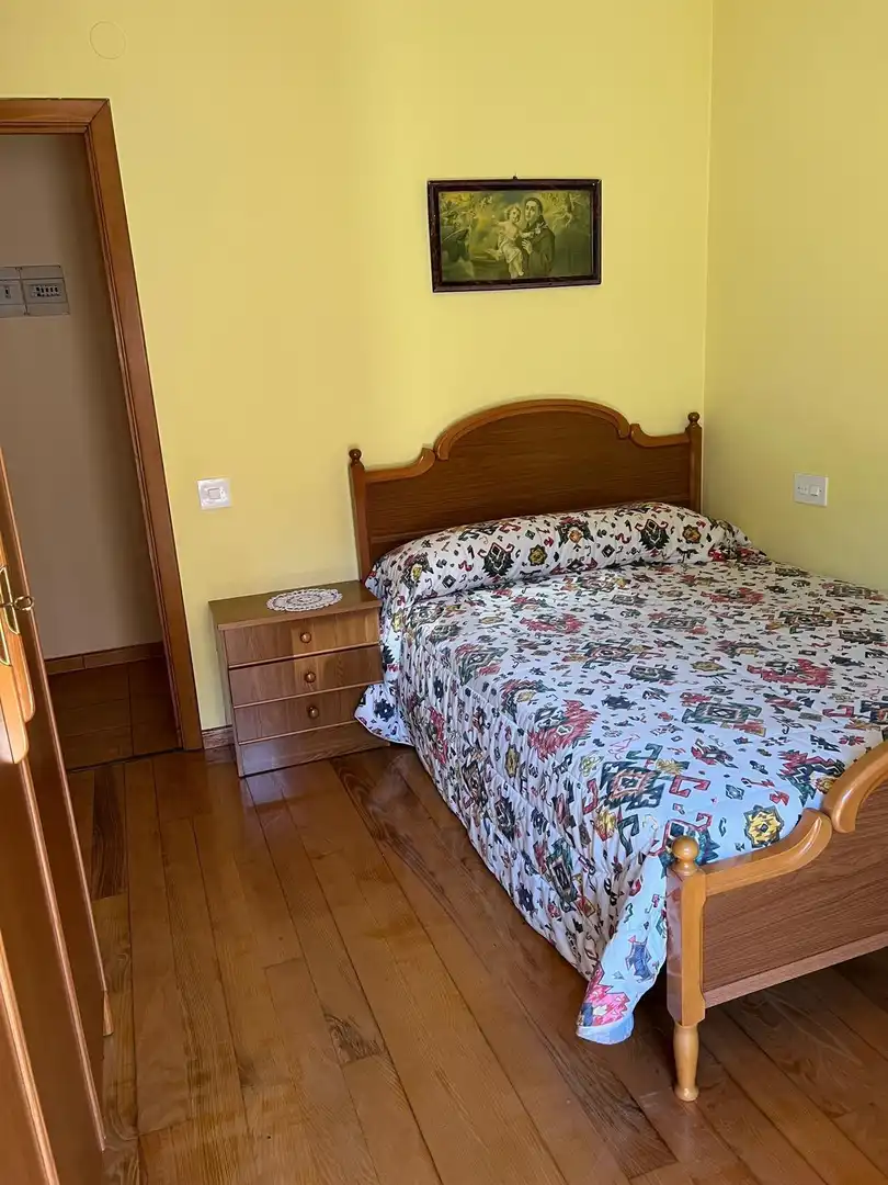 Dormitori de Casa o xalet en venda en Vega de Valcarce amb Calefacció, Jardí privat i Terrassa