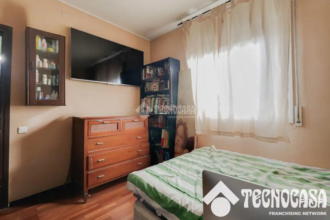 Habitación de Piso en venta en Barcelona con Aire acondicionado y Calefacción