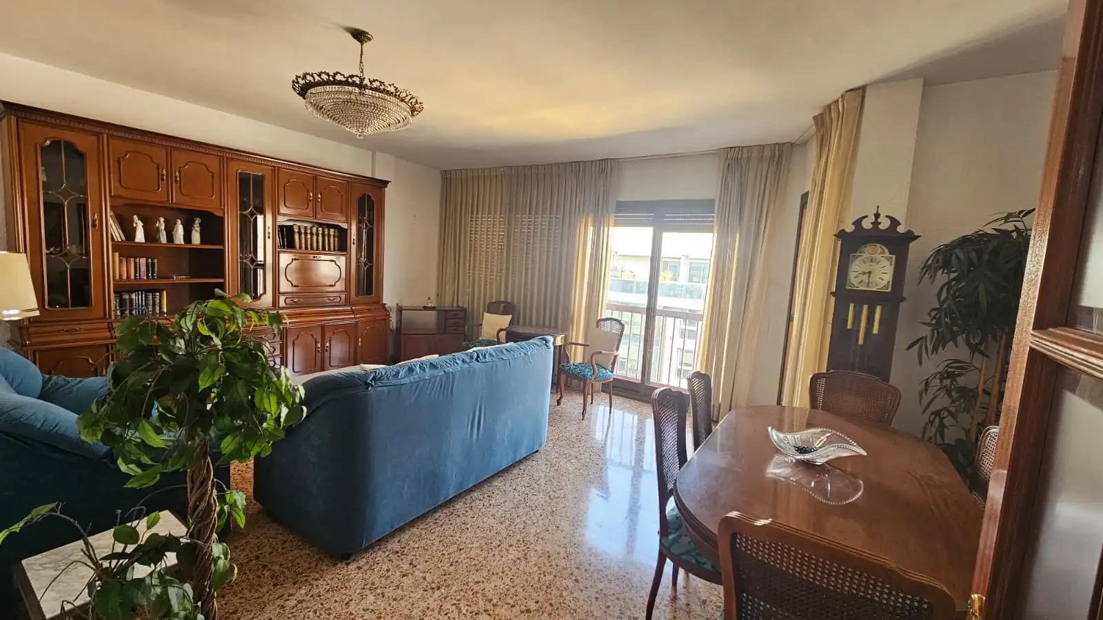 Living room of Flat for sale in Valencia  with Air Conditioner, Heating and Balcony