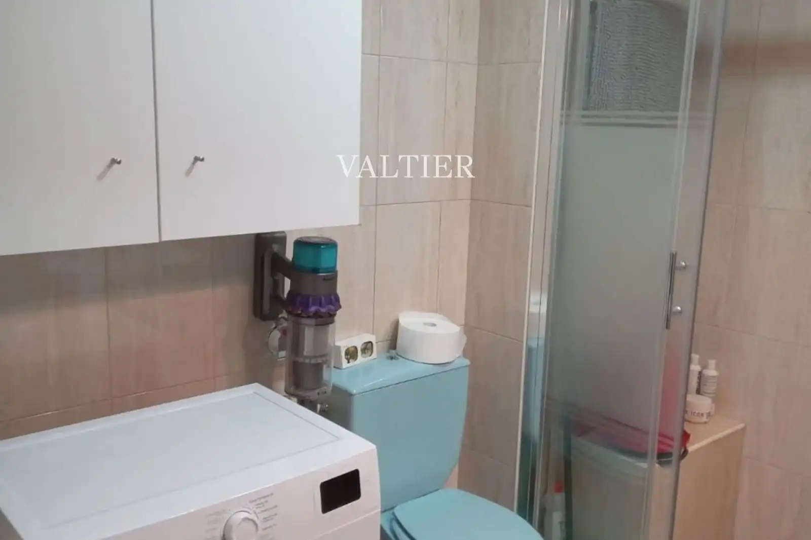 Baño de Ático de alquiler en Madrid con Aire acondicionado y Amueblado