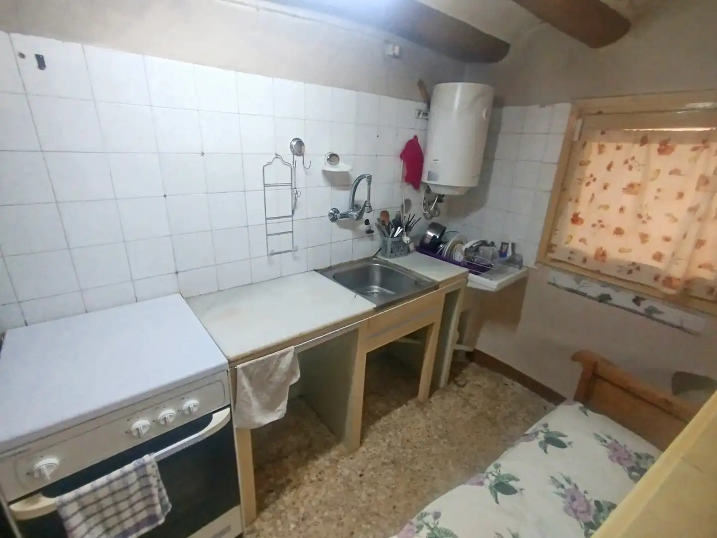 Cuina de Finca rústica en venda en Azanuy-alins amb Traster i Moblat