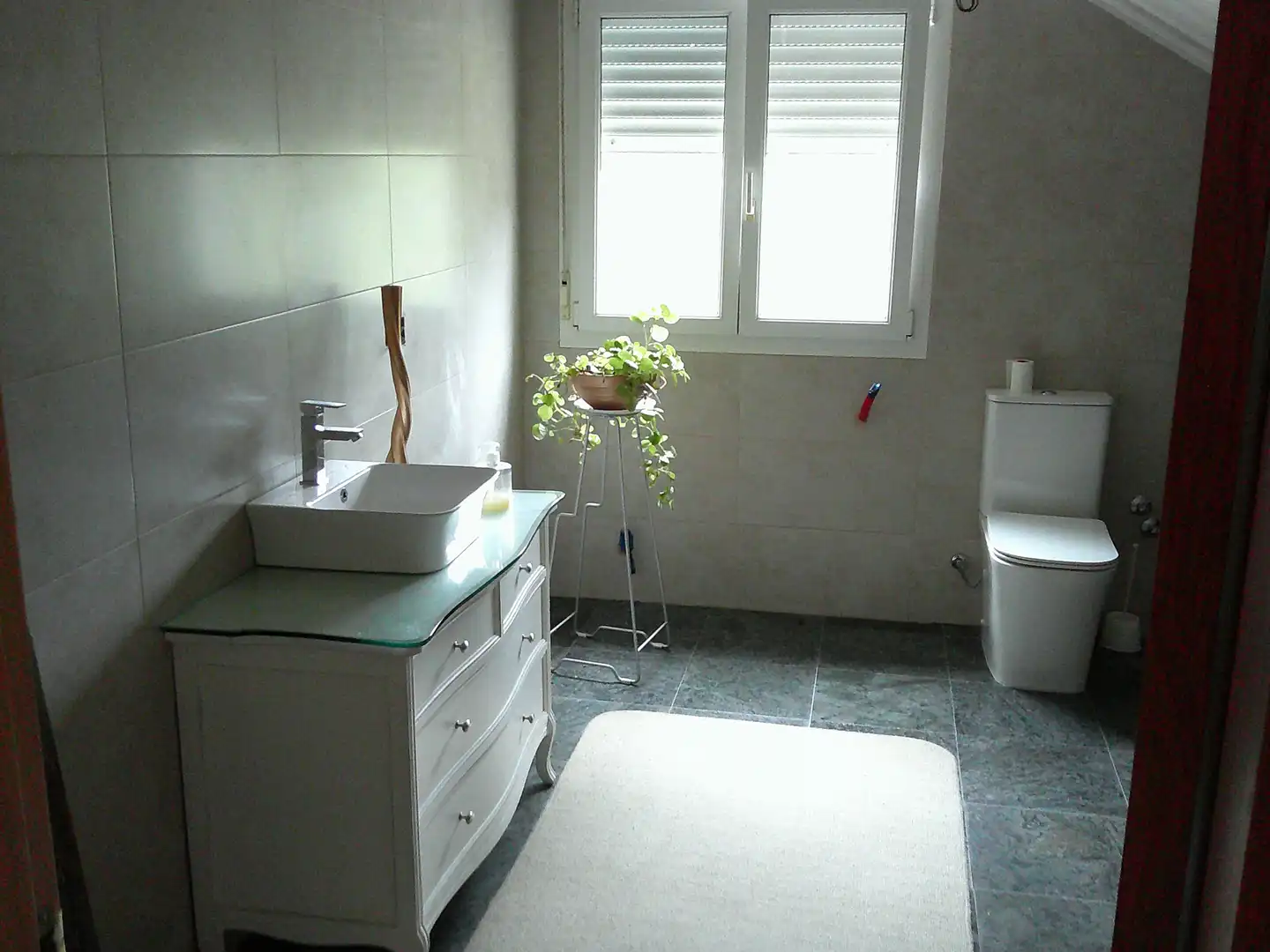 Bany de Casa o xalet en venda en Ribadumia amb Terrassa, Moblat i Balcó