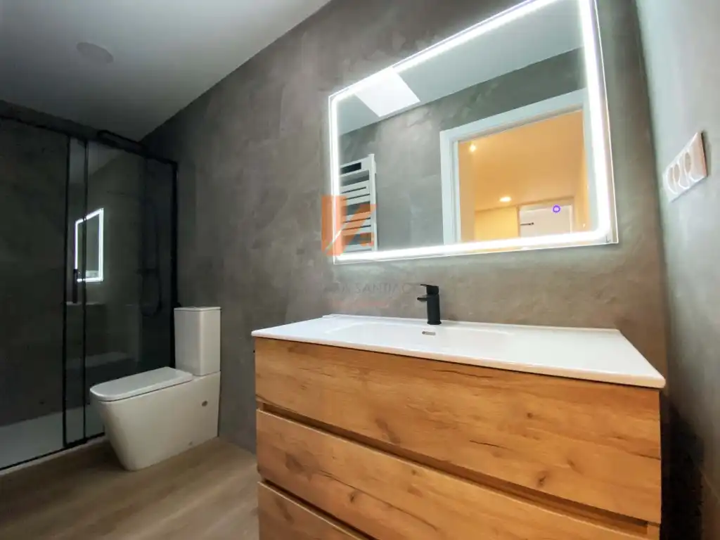 Baño de Apartamento en venta en Santiago de Compostela 