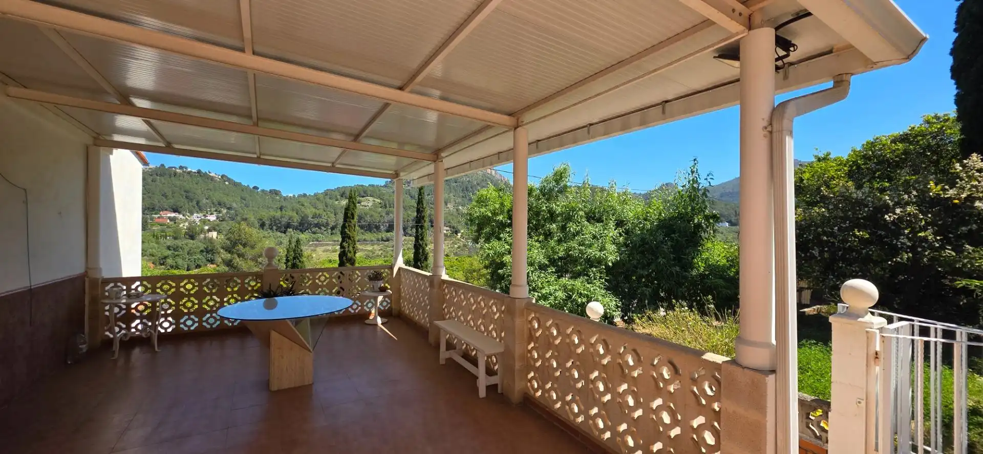 Terrassa de Casa o xalet en venda en Alzira amb Aire condicionat, Jardí privat i Traster