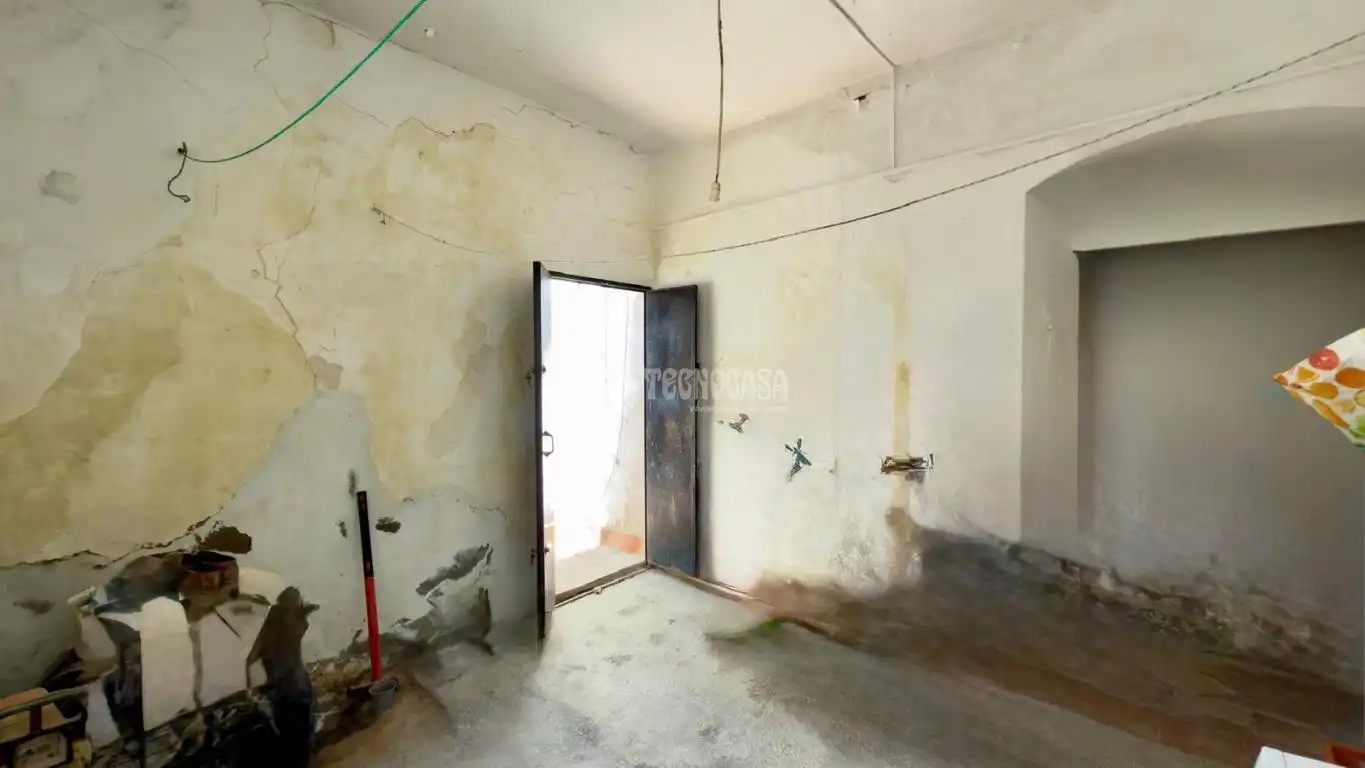 Casa adosada en venda en Jimena de la Frontera amb Traster