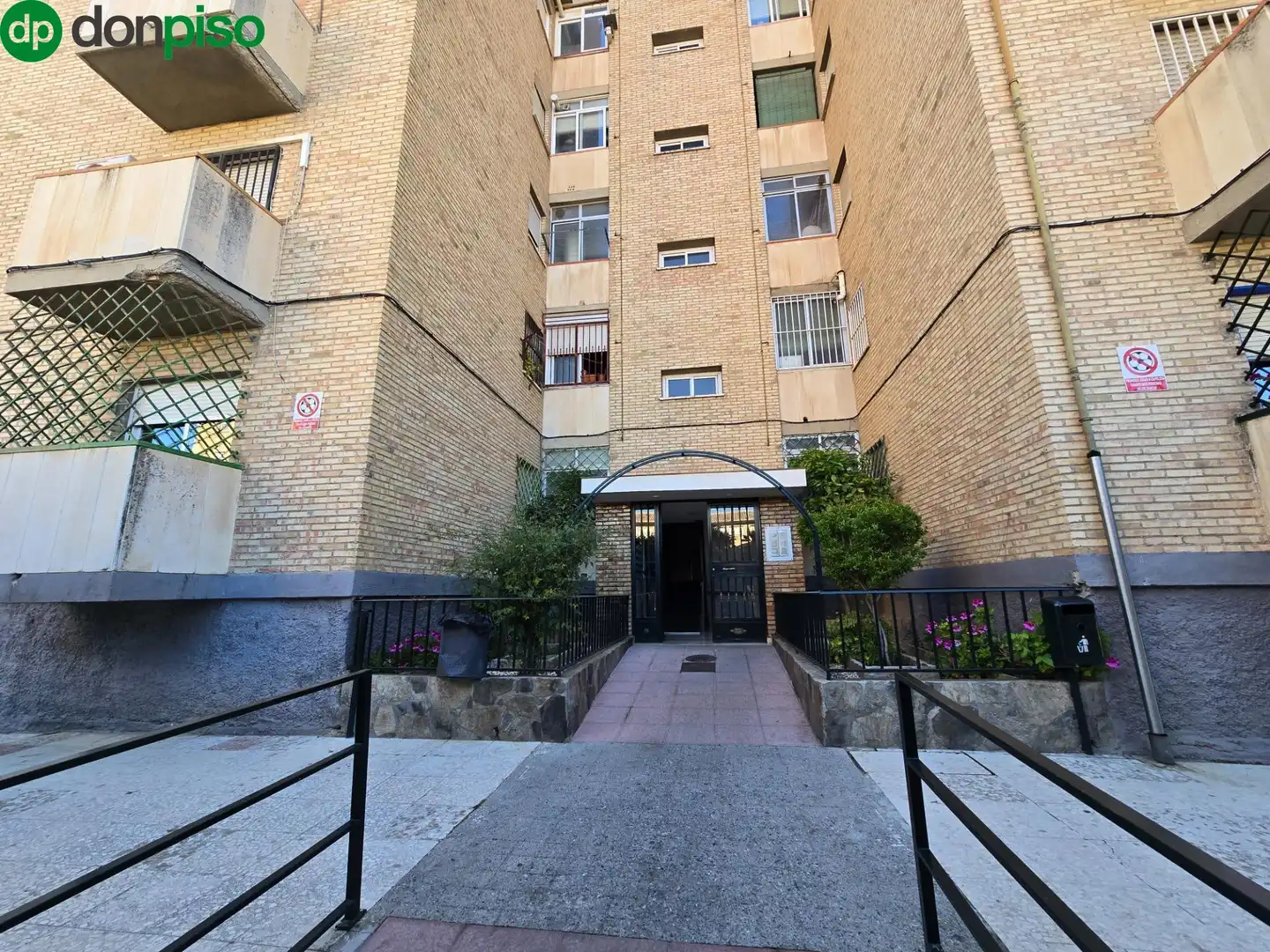 Flat for rent in Calle HENRIQUEZ DE JORQUERA, Cartuja