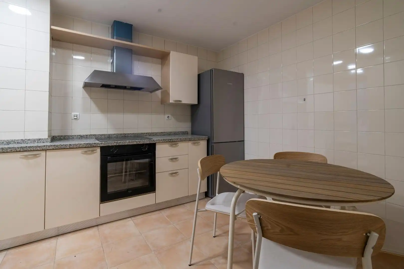 Cocina de Piso de alquiler en Valencia con Aire acondicionado, Calefacción y Amueblado