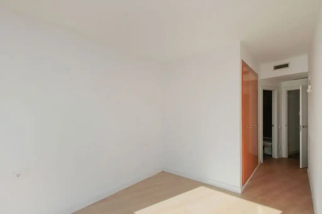 Schlafzimmer von Wohnung zum Verkauf in Badalona mit Parkett
